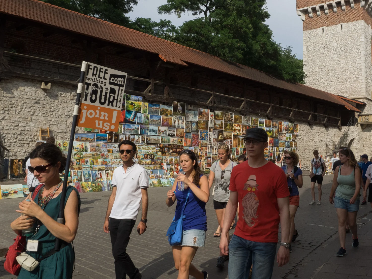  Free walking tours are a common sight around the old town. 