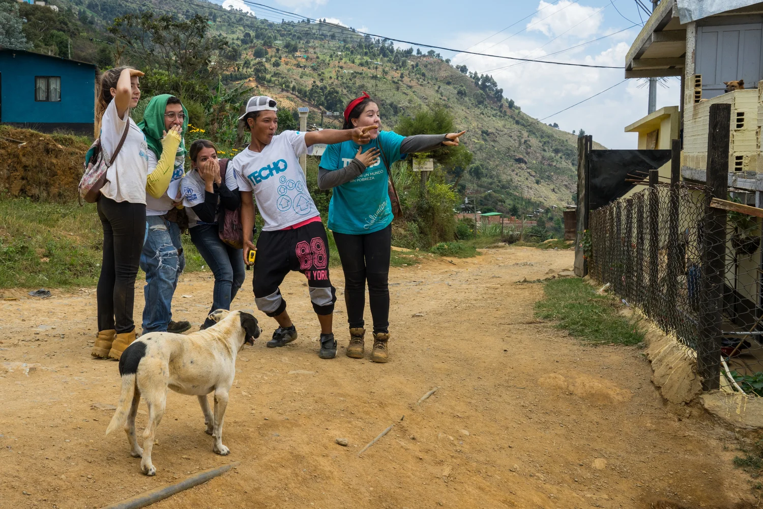 The young Colombian volunteers are full of energy and love what they do
