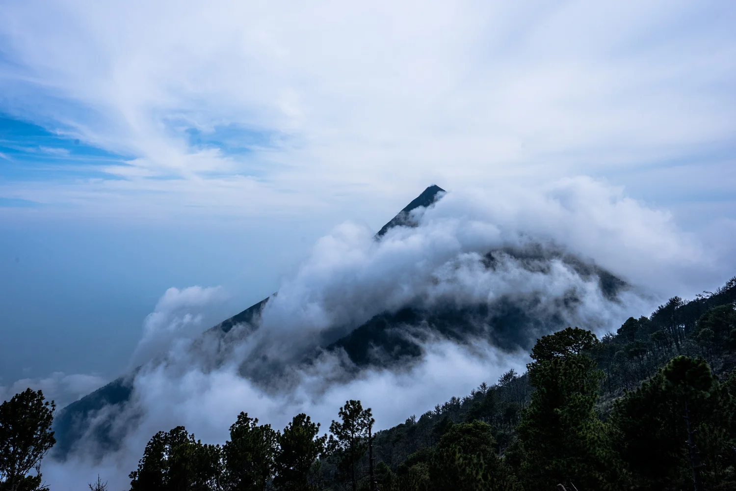 guatemala_atitlan_acatenango_hike-13.jpg